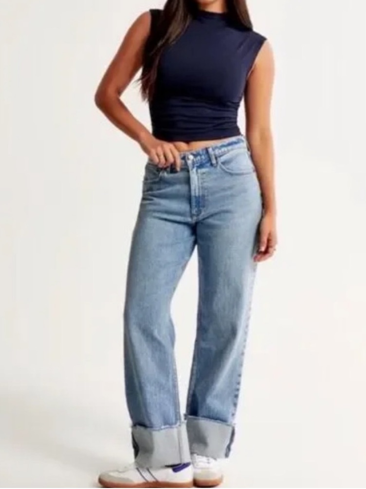 Abercrombie The Baggy Mid Rise Cuffed Jeans